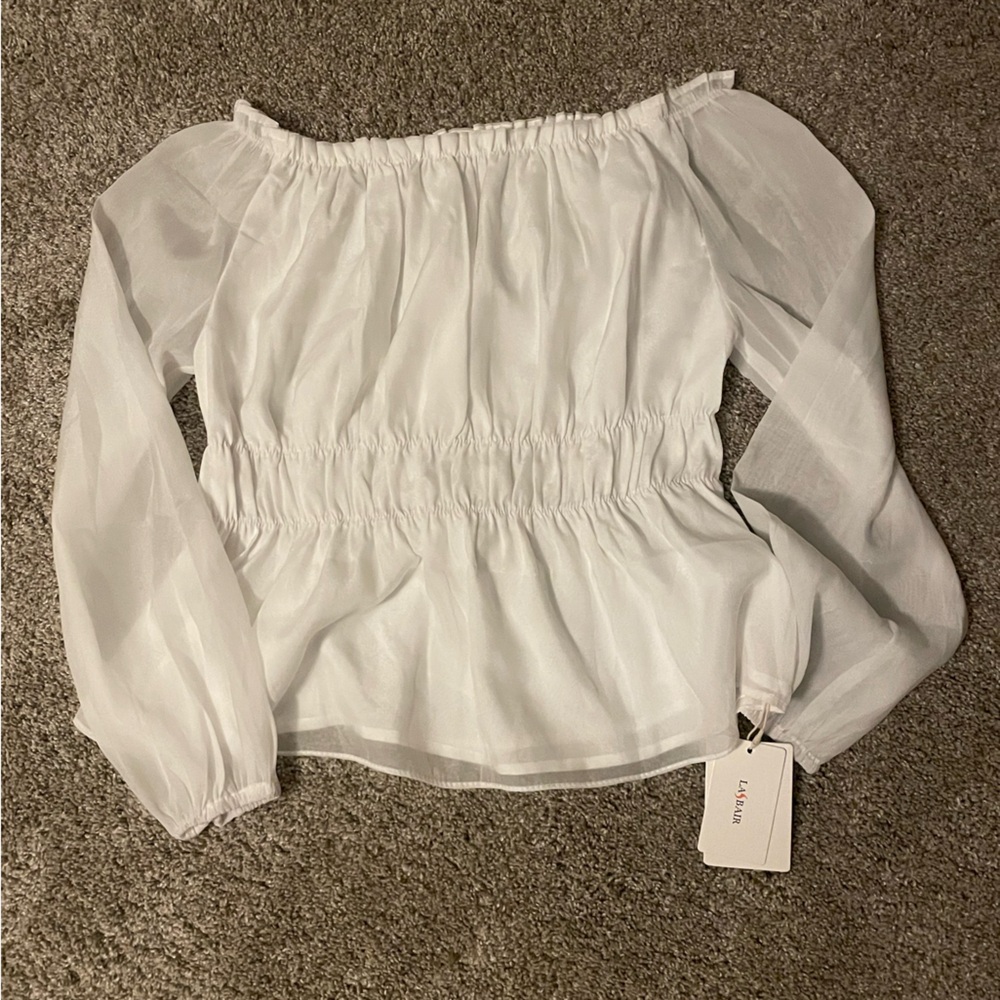 NWT off Shoulder Boho Top. Size Small